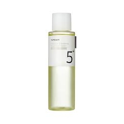 Numbuzin - No.5 Vitamin Boosting Essential Toner, 200ml - rewitalizujący tonik do twarzy